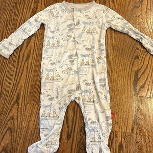 Size 0-3 Magnetic Me